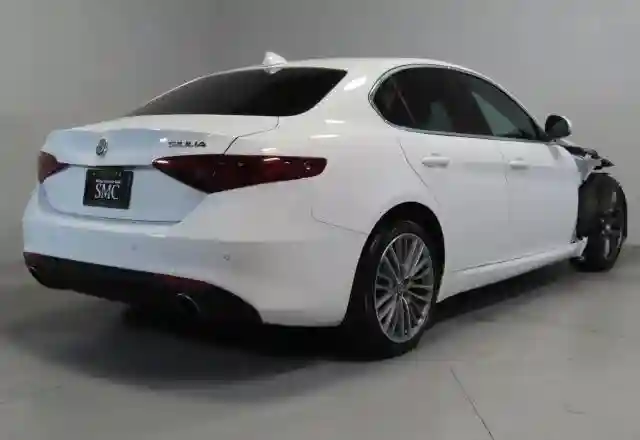 ZARFAECN8J7566756 2018 ALFA ROMEO GIULIA-2