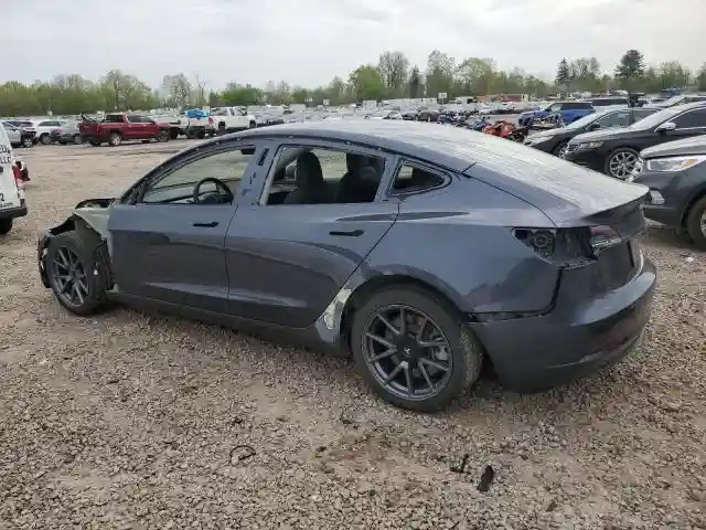 5YJ3E1EB1NF346355 2022 TESLA MODEL 3-1