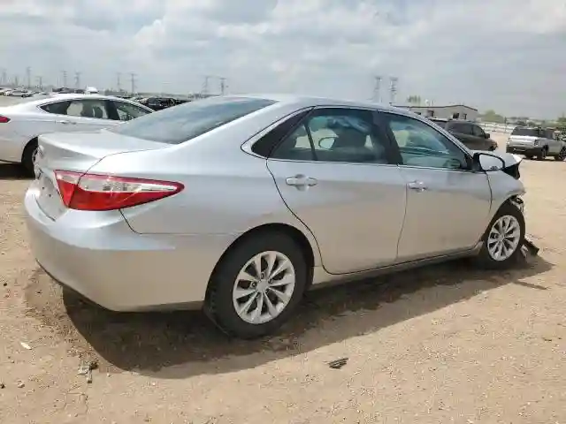 4T4BF1FK9GR525472 2016 TOYOTA CAMRY-2