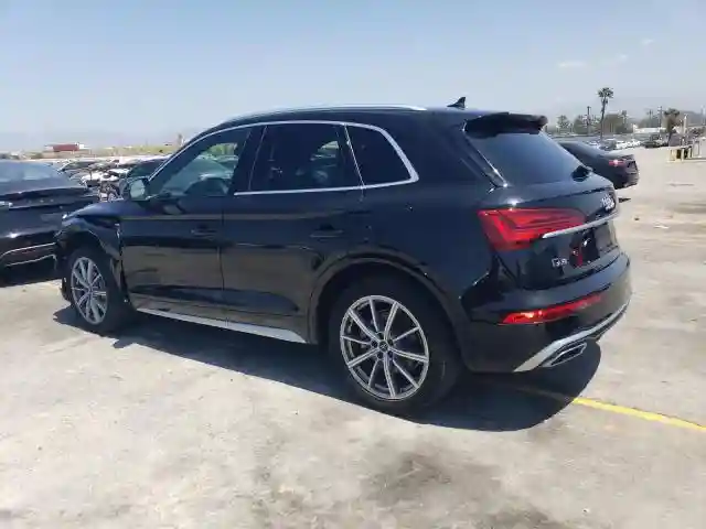 WA1E2AFY2M2061809 2021 AUDI Q5-1