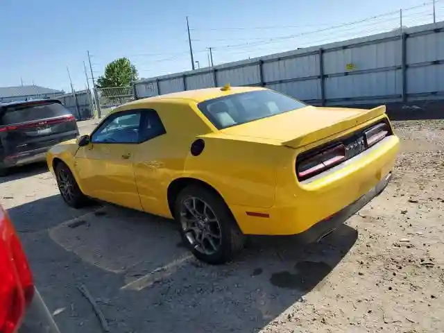 2C3CDZGGXHH556112 2017 DODGE CHALLENGER-1