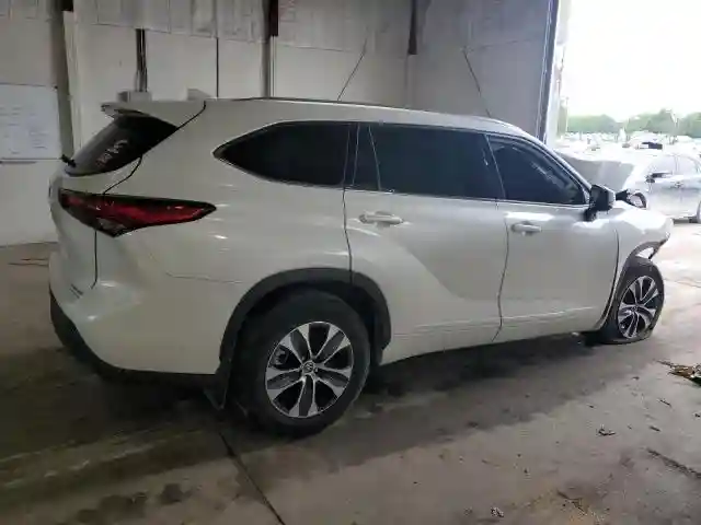 5TDGZRBH6MS531864 2021 TOYOTA HIGHLANDER-2