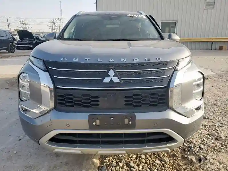 JA4J3VA87PZ032537 2023 MITSUBISHI OUTLANDER-4