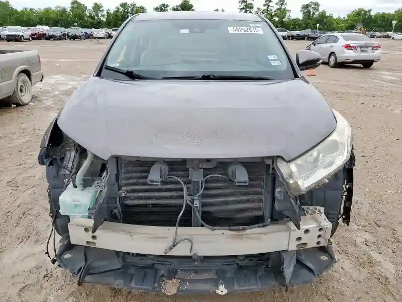 5TDZARFH3HS025960 2017 TOYOTA HIGHLANDER-4