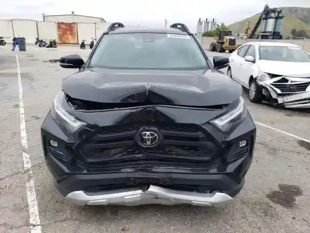 2T3J1RFV0NW271099 2022 TOYOTA RAV4-4