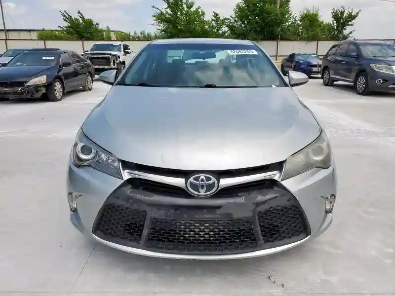 4T1BF1FK0HU413994 2017 TOYOTA CAMRY-4
