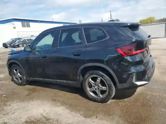 WBX73EF04P5W99465 2023 BMW X1-1