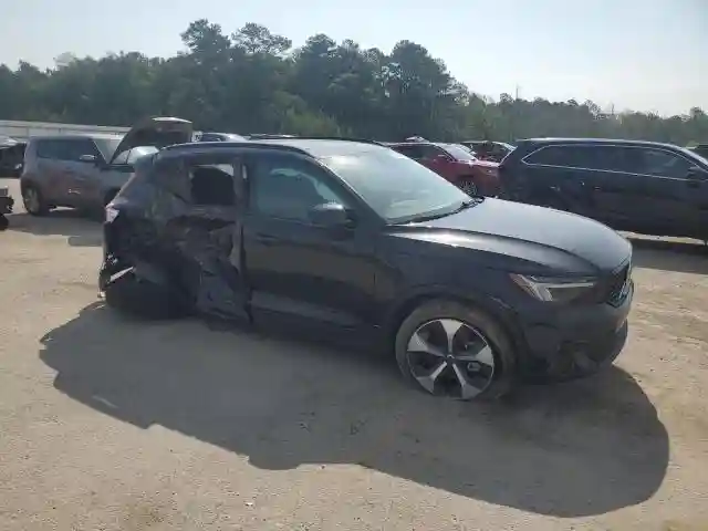 YV4L12UW0P2069853 2023 VOLVO XC40 PLUS-3