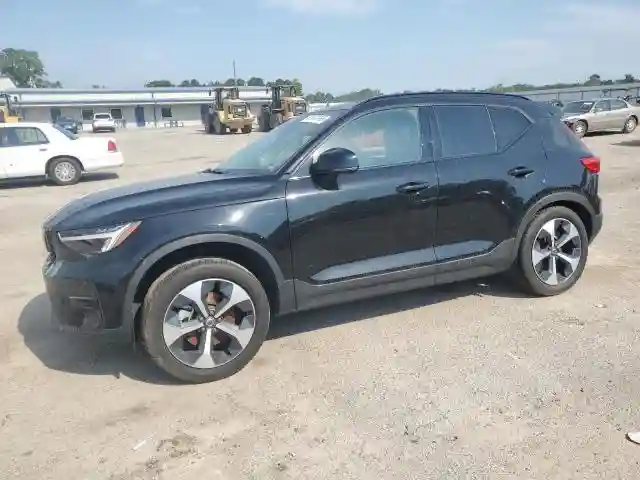 YV4L12UW0P2069853 2023 VOLVO XC40 PLUS-0