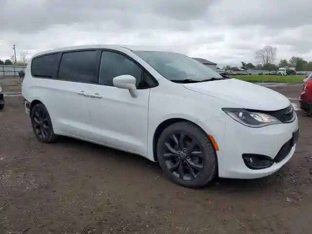 2C4RC1FG2KR522288 2019 CHRYSLER PACIFICA-3