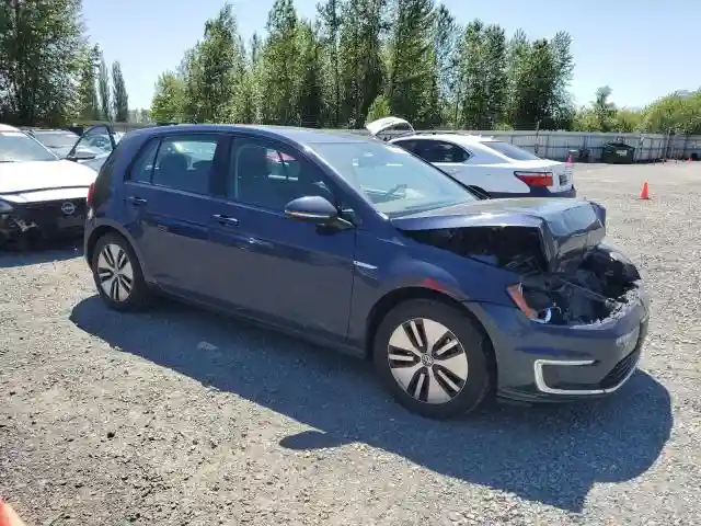 WVWKP7AU0GW912035 2016 VOLKSWAGEN GOLF-3