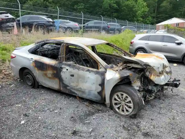 4T4BF1FKXGR572350 2016 TOYOTA CAMRY-3