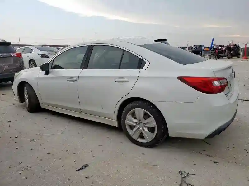4S3BNAA68J3005286 2018 SUBARU LEGACY-1