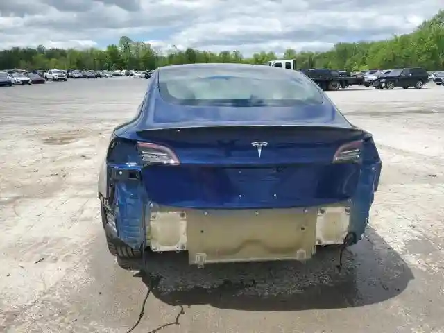 5YJ3E1EB4JF099830 2018 TESLA MODEL 3-5