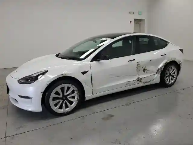 5YJ3E1EA7PF428472 2023 TESLA MODEL 3-0