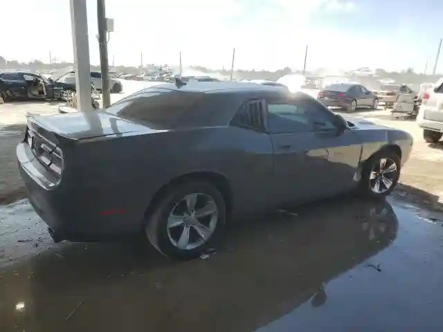 2C3CDZAG7JH161643 2018 DODGE CHALLENGER-2