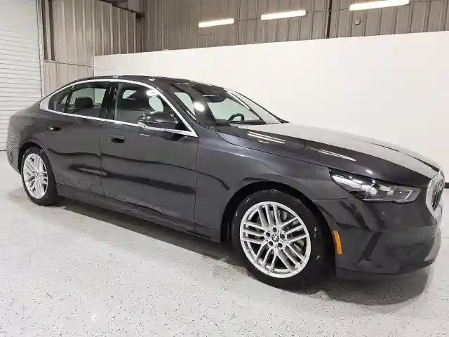WBA53FJ05RCP82450 2024 BMW 5 SERIES-3