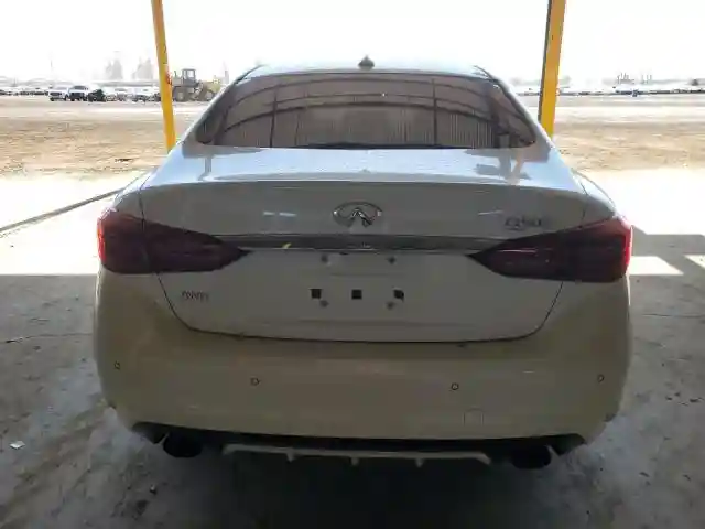 JN1EV7AR8JM434743 2018 INFINITI Q50-5