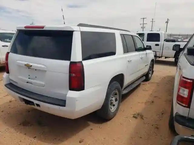 1GNSKKEC5HR359263 2017 CHEVROLET SUBURBAN-2