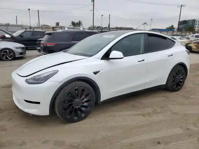 7SAYGDEF1NF410241 2022 TESLA MODEL Y-0