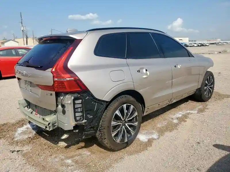 YV4M12RC9S1116363 2025 VOLVO XC60 PLUS-2
