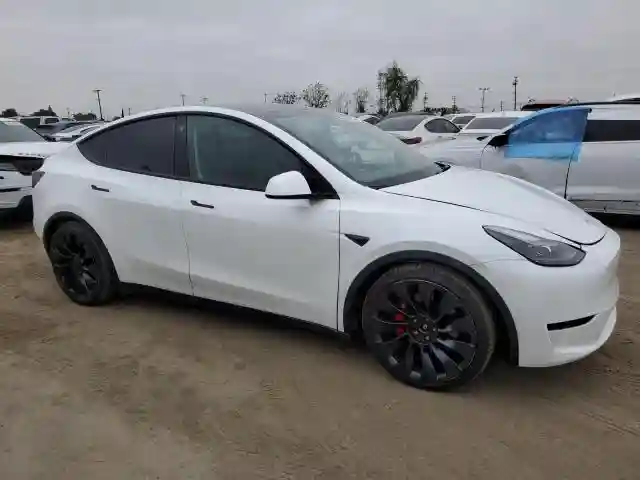 7SAYGDEF1NF410241 2022 TESLA MODEL Y-3
