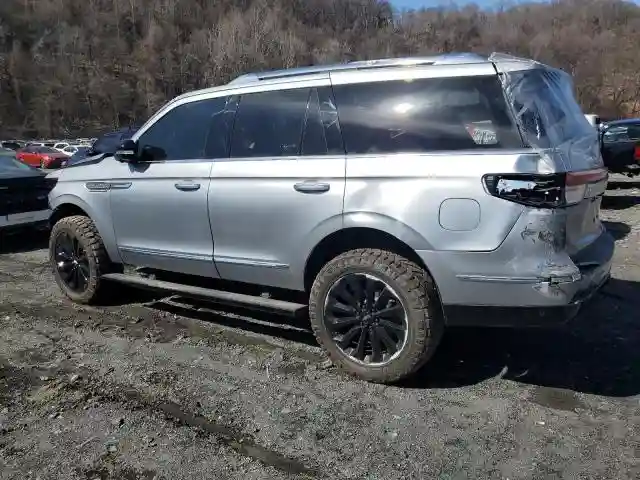 5LMJJ2LG8REL00917 2024 LINCOLN NAVIGATOR-1
