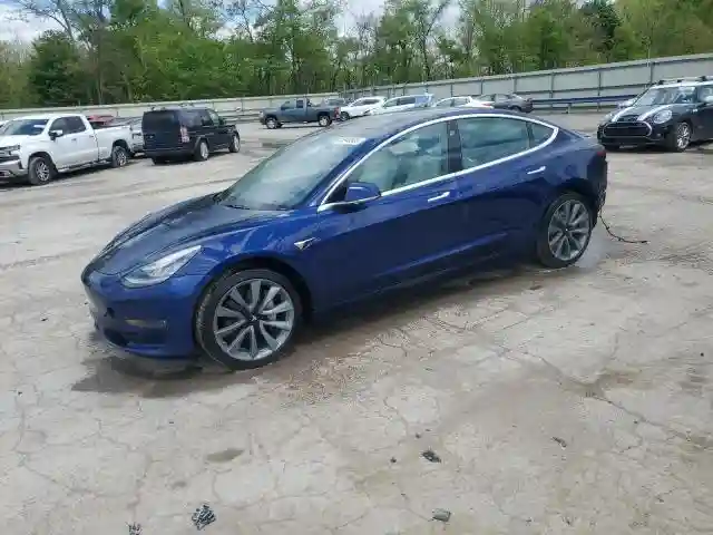 5YJ3E1EB4JF099830 2018 TESLA MODEL 3-0