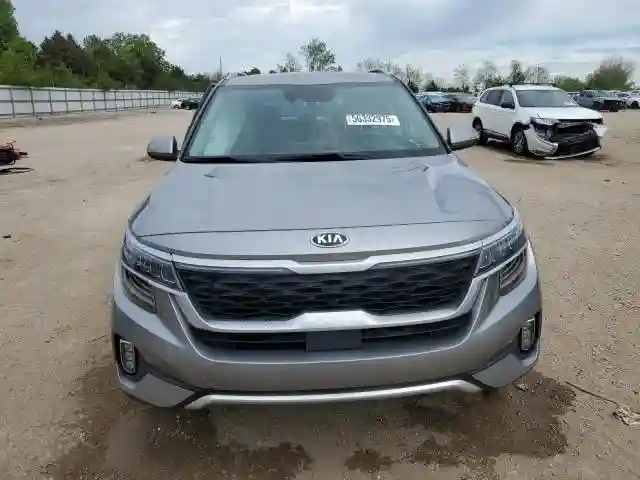 KNDETCA27M7218464 2021 KIA SELTOS-4