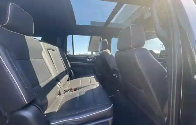 1GKS2GKT9MR448777 2021 GMC YUKON-5
