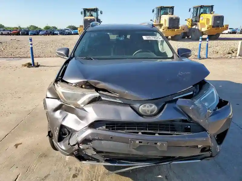 JTMWFREV8JJ168773 2018 TOYOTA RAV4-4