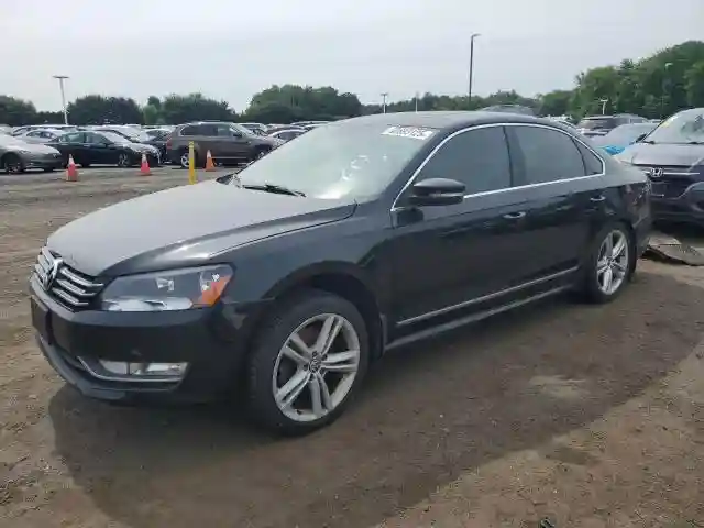 1VWBT7A34FC027157 2015 VOLKSWAGEN PASSAT-0