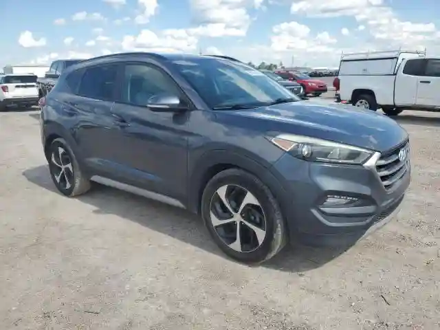 KM8J33A2XJU675910 2018 HYUNDAI TUCSON-3