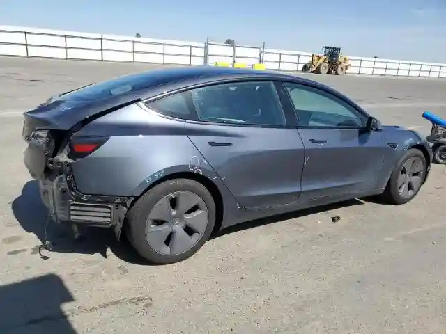 5YJ3E1EA5PF697005 2023 TESLA MODEL 3-2