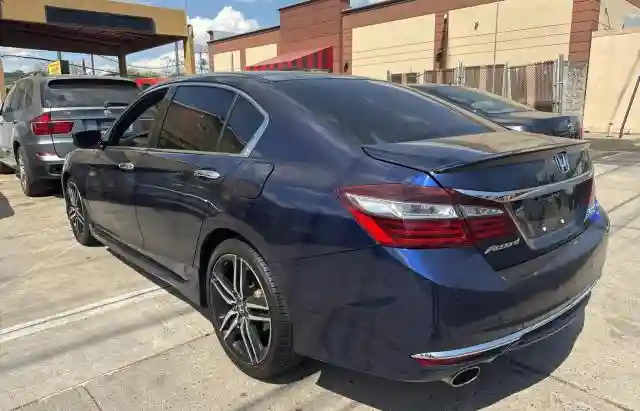 1HGCR2F14HA295920 2017 HONDA ACCORD-2