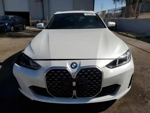 WBA23FB0XSFU06686 2025 BMW 4 SERIES-4