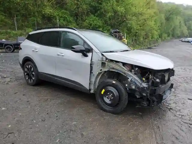 5XYK6CAF9PG017556 2023 KIA SPORTAGE X-3