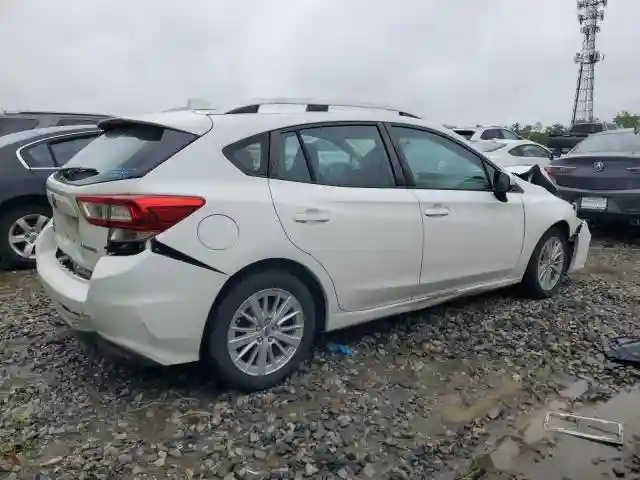 4S3GTAB65J3736302 2018 SUBARU IMPREZA-2
