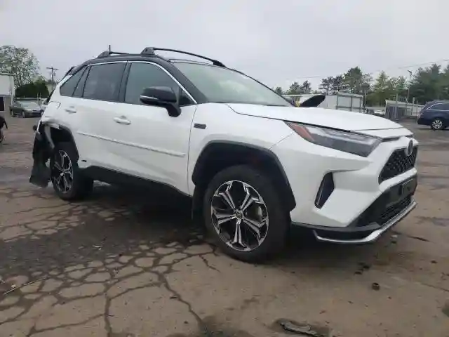 JTMEB3FV0RD218966 2024 TOYOTA RAV4-3
