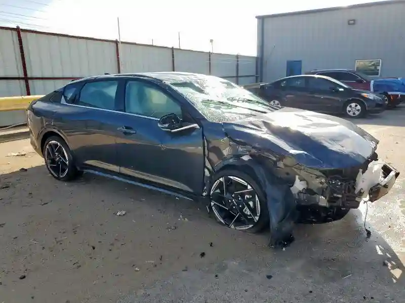 3KPFW4DE1SE098567 2025 KIA K4 GT LINE-3