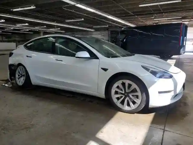5YJ3E1EA0NF304640 2022 TESLA MODEL 3-3