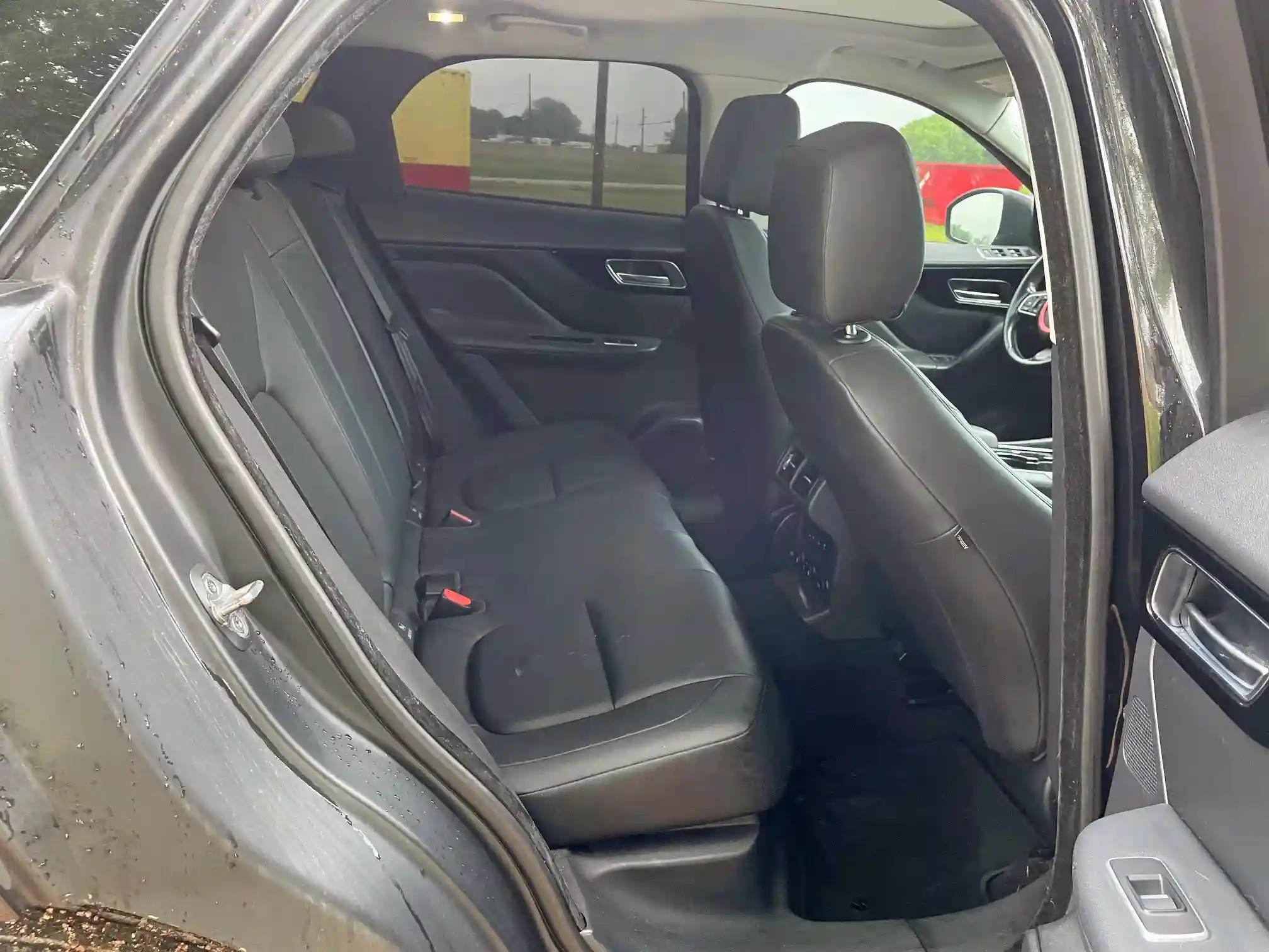 SADCJ2BN9HA096252 2017 JAGUAR F-PACE-5