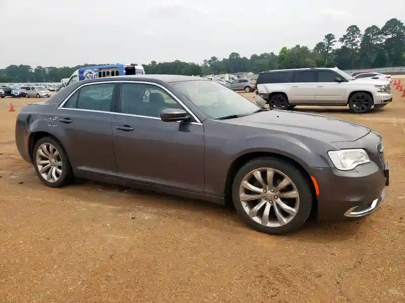 2C3CCAAG5KH755816 2019 CHRYSLER 300-3