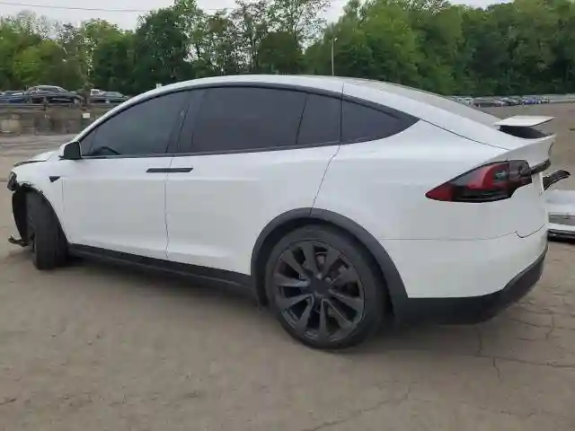7SAXCBE60NF329534 2022 TESLA MODEL X-1