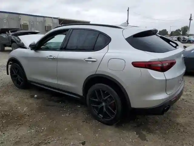 ZASPAJAN0K7C71850 2019 ALFA ROMEO STELVIO-1