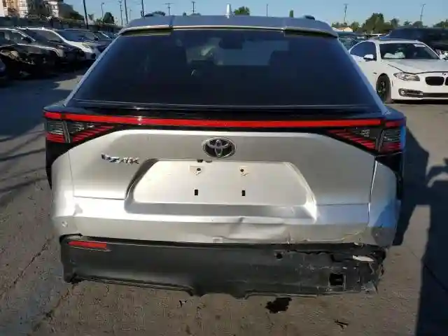 JTMAAAAA8PA015784 2023 TOYOTA BZ4X XLE-5