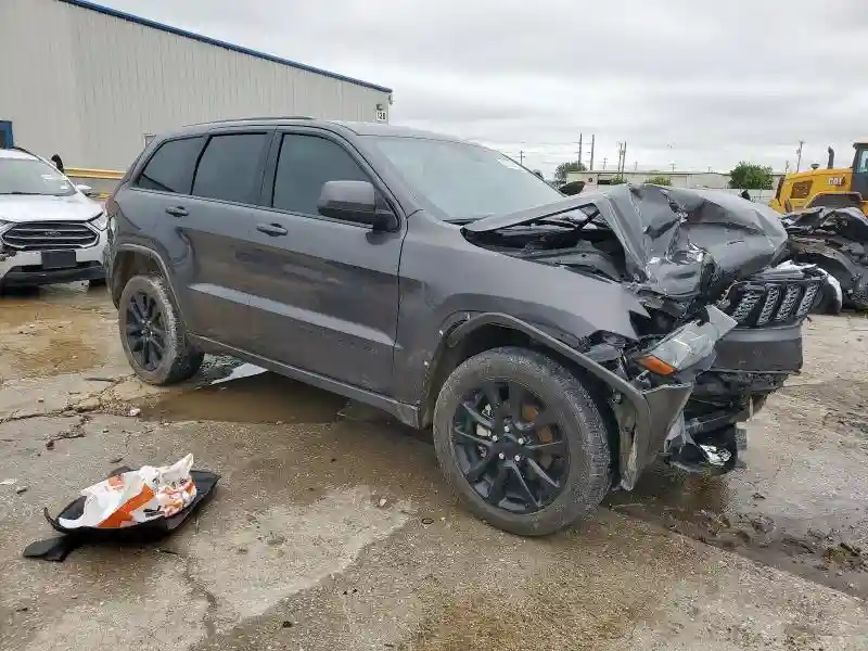 1C4RJEAG4KC811167 2019 JEEP GRAND CHEROKEE-3