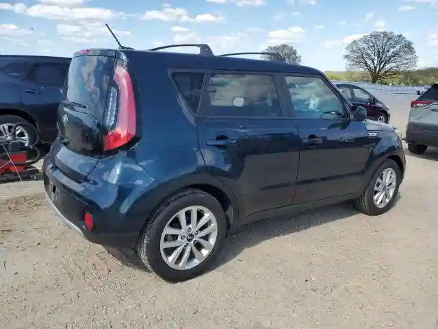 KNDJP3A53H7426070 2017 KIA SOUL-2
