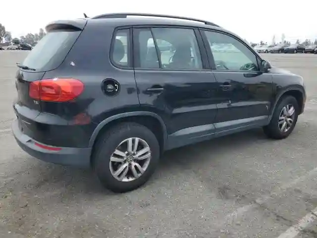 WVGAV7AX4GW610481 2016 VOLKSWAGEN TIGUAN-2