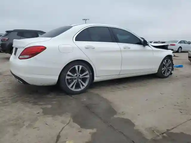 55SWF4JB8JU278842 2018 MERCEDES-BENZ C-CLASS-2